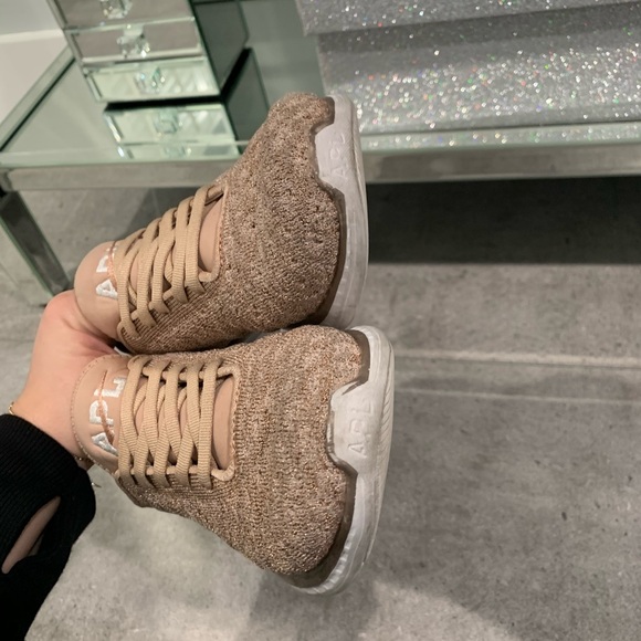 APL Rose Gold Phantom Sneakers Size 7 - Picture 8 of 8